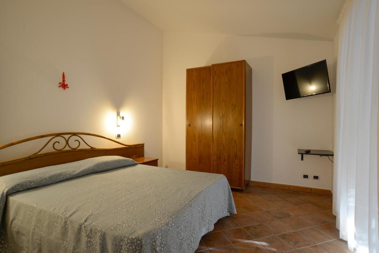 Апартаменты Agriturismo Piccolo Canyon Пьяно-ди-Сорренто Экстерьер фото