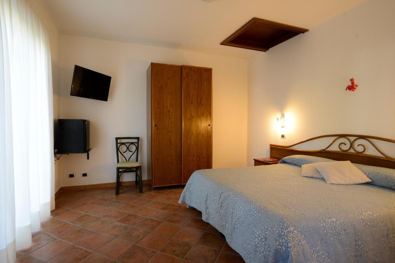 Апартаменты Agriturismo Piccolo Canyon Пьяно-ди-Сорренто Экстерьер фото